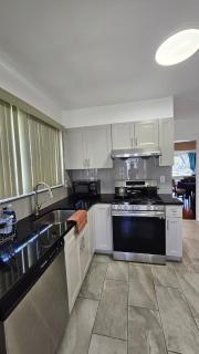The Heart of Hicksville House - Hicksville - 7