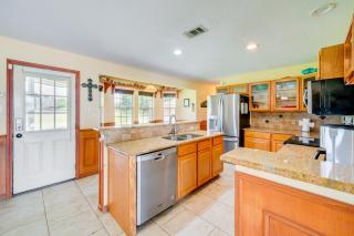 Dock and Fire Pit Home on Richland Chambers Lake! - Kerens - 5