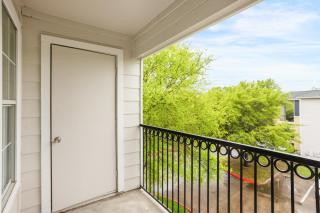 Central Economy 4 Bed 4 Bath Suite 5 mins from Downtown! - 4