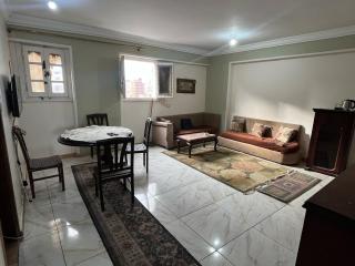 شقه فى قلب سيدى بشر محمد نجيب قريبه من البحر - 3