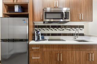 Best Western Plus Hinton Inn & Suites - 3