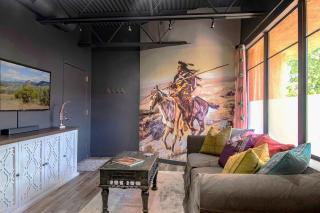 Designer Loft at the Santa Fe Plaza Spacious 520 Sq Ft, King Bed - Santa Fe - 0