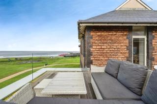 The Royal Rest - Porthcawl - 3