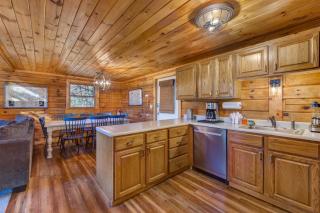 Younger Than The Mountains by Avada Properties - Gatlinburg - 3