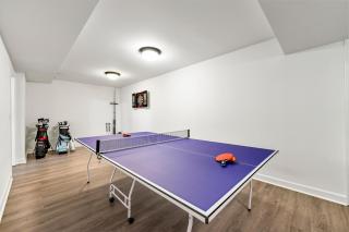 Modern Escape, Pool, Golf, Game Room, Gym, 10min Lake & Downtown - 3