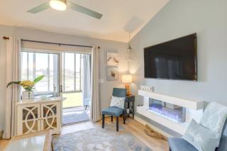 Boat Slip and Pool Access Oak Harbor Haven! - Sand Beach - 7