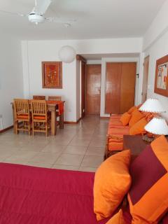 Ines Casamar Excelente departamento a 50 mts del mar y a 15 cuadras del centro MONOAMBIENTE - Mar del Plata - 2