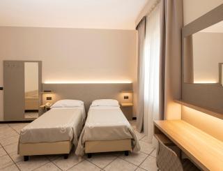 Hotel La Rotonda - Cepagatti - 8