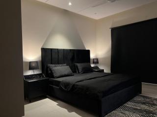 Luxor Apartments & Suites - Indigo - 2