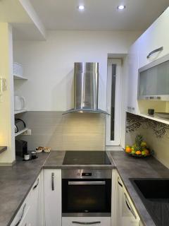 Split City Center - Lovely and spacious 2Bdrm Apt - Split - 2