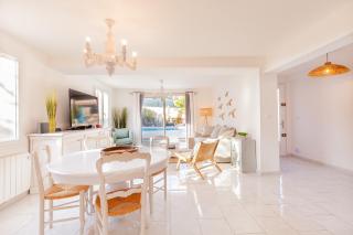 Maison en Provence-Entièrement Climatisée-Piscine Privée-Cuisine Extérieure-Pétanque-15 Minutes de la Plage - Le Revest-le-Eaux - 9