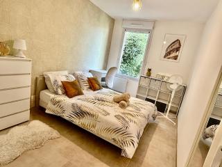 Temple Luxe- Balnéo et Jardin, clim, wifi, parking - Béziers - 8