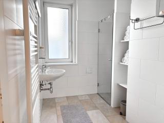 Bright - 3BR - Fast Wifi - At Bus and Tram Station - Viena - 6