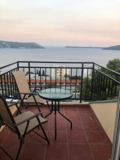 Lovely 2 bedroom studio apartment with a view! - Savina - 0