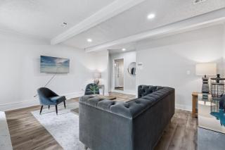 Budget Friendly Renovated Five Bedroom Retreat - Oklahoma City - 3