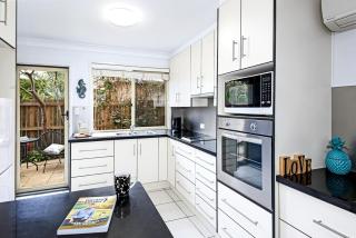 Tiny Comfy flat with Bikes - Coolum Beach - 3