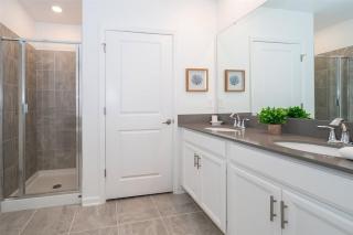 Mickey Themed Town Home -ChampionsGate Resort 15 min from Disney World with 7 Pools, Club Houses, Golf, Arcade, Gym, Water Park, and More! - 2