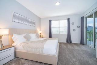 Disney-Themed Townhome in ChampionsGate Resort 15 min from Disney World with 7 Pools, Gym, Golf, Lazy River, Water Park, Arcades, Theatre, and More! - 7