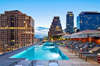 Downtown 2 bedroom Apartment with Stunning Austin Views Pool, Gym, Centric - Austin - 5