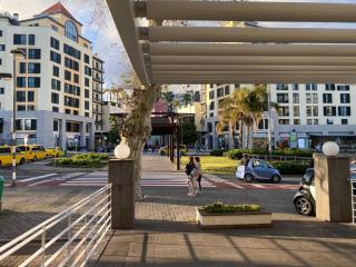 Modern Urban Apartment - Funchal - 2