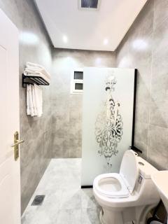 Sunset Suite in AlMalqa district - Riyad - 4