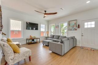 Steps to Beach Home with Ocean View in Navarre! - Navarre - 7