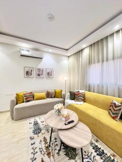 Sunshine Suite in AlMalqa district - Riade - 1