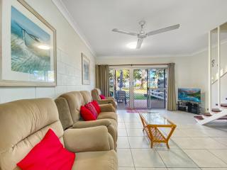 Paradise Apartments 2 - Nelly Bay - 8