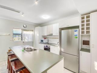 Paradise Apartments 2 - 4