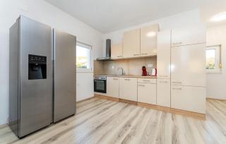 Stunning Apartment In Gornji Karin - Gornji Karin - 7