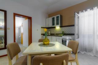 Apartments with a parking space Palit, Rab - 24376 - Rab - 1