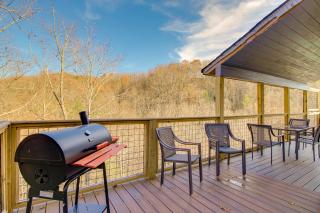 Game Room, Hot Tub and Mtn Views Gatlinburg Cabin - Gatlinburg - 1
