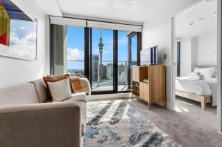 Sky Tower Views 2BR Apt Pool Gym Family Stay - Auckland - 0
