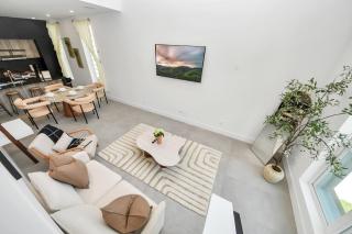 DHaus- Sleek Loft Style 3BR - Houston - 9