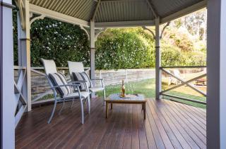 Cosy Romantic Lodge, Perfect Couples Getaway - Sassafras - 7