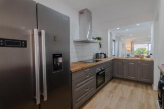 Beachside Bliss T2 with Pool & Beach Access by Drago Rentals - Albufeira - 7