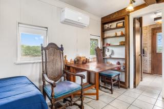 Muller's Ark Guest Ranch - Caboose - Bandera - 2