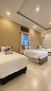 VILLA Pavilion Garden with PRIVATE SWIMMING POOL - Bandung - 8
