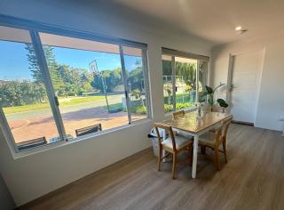 Beach Guesthouse! - Perth - 9