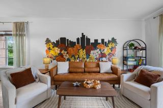 Hot Tub | King Bed | Yard Games - 3rd Bedrm Option - 1