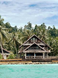 Kokos Resort Mentawai - - 0