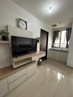 1BR Plus Sudirman Suite Apart by Metta - Bandung - 2