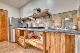 Beachfront Studio - Direct Beach Access, AC & Fast WiFi - Talamanca - 3