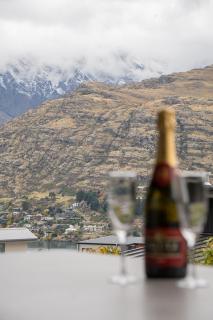 Saint's Queenstown - Queenstown - 0