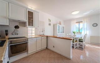 Pet Friendly Home In Buje - 7