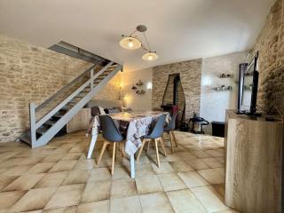 Maison rénovée 3 pièces, cour commune à Saint Pierre d'Oléron - FR-1-246A-351 - 2