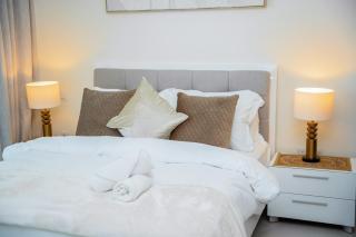 Luxury 1BR Suite - Comfort Meets Class - 5