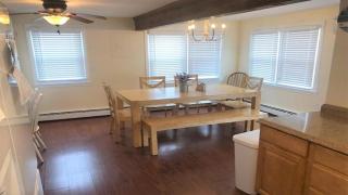 Just Moments From The Causeway Bridge This Charming Spacious Five-Bedroom 2 Bath Home Is Located In Ship Bottom On The Island Of Lbi, Wifi,, - Ship Bottom - 9