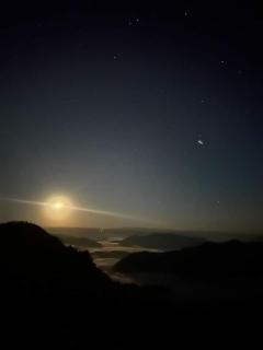 White Rabbit tour Company Overnight Camping on top mountain viewpoint - Ban Pho Touane - 8