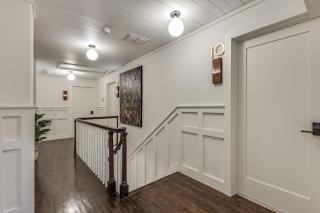 The Vanderbilt Mansion Apt 9 Near Downtown and TWU - 2